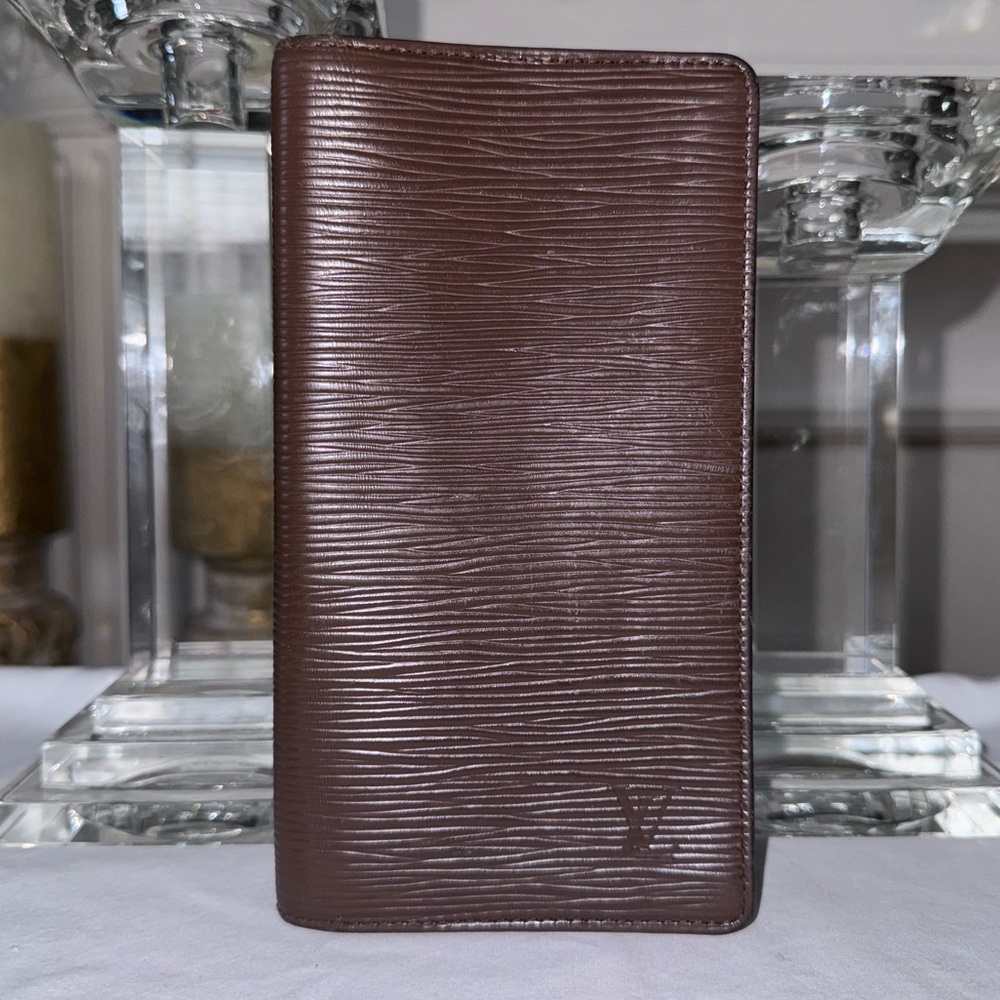 Louis Vuitton Brown Leather Epi card holder